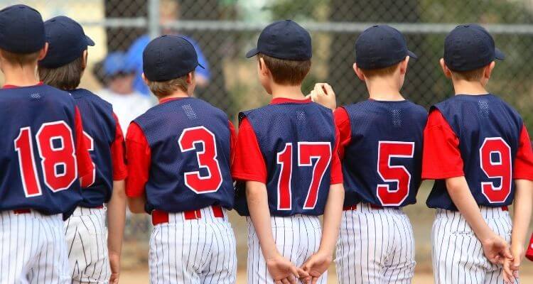 Simplify your life with our Signup Tool for baseball boys in uniform